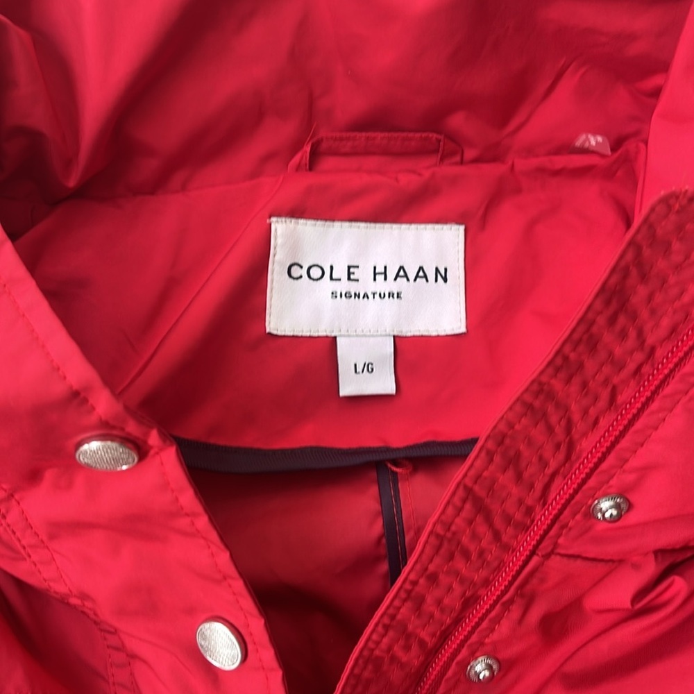 Packable Hooded Water-Resistant Anorak Coat - Picture 5 of 6